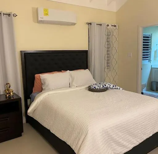 Lovelymodern 3bd Vacationhome Jaaa Holiday home Ocho Rios
